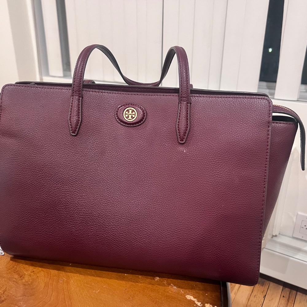 Tory Burch - Picture 3 of 3